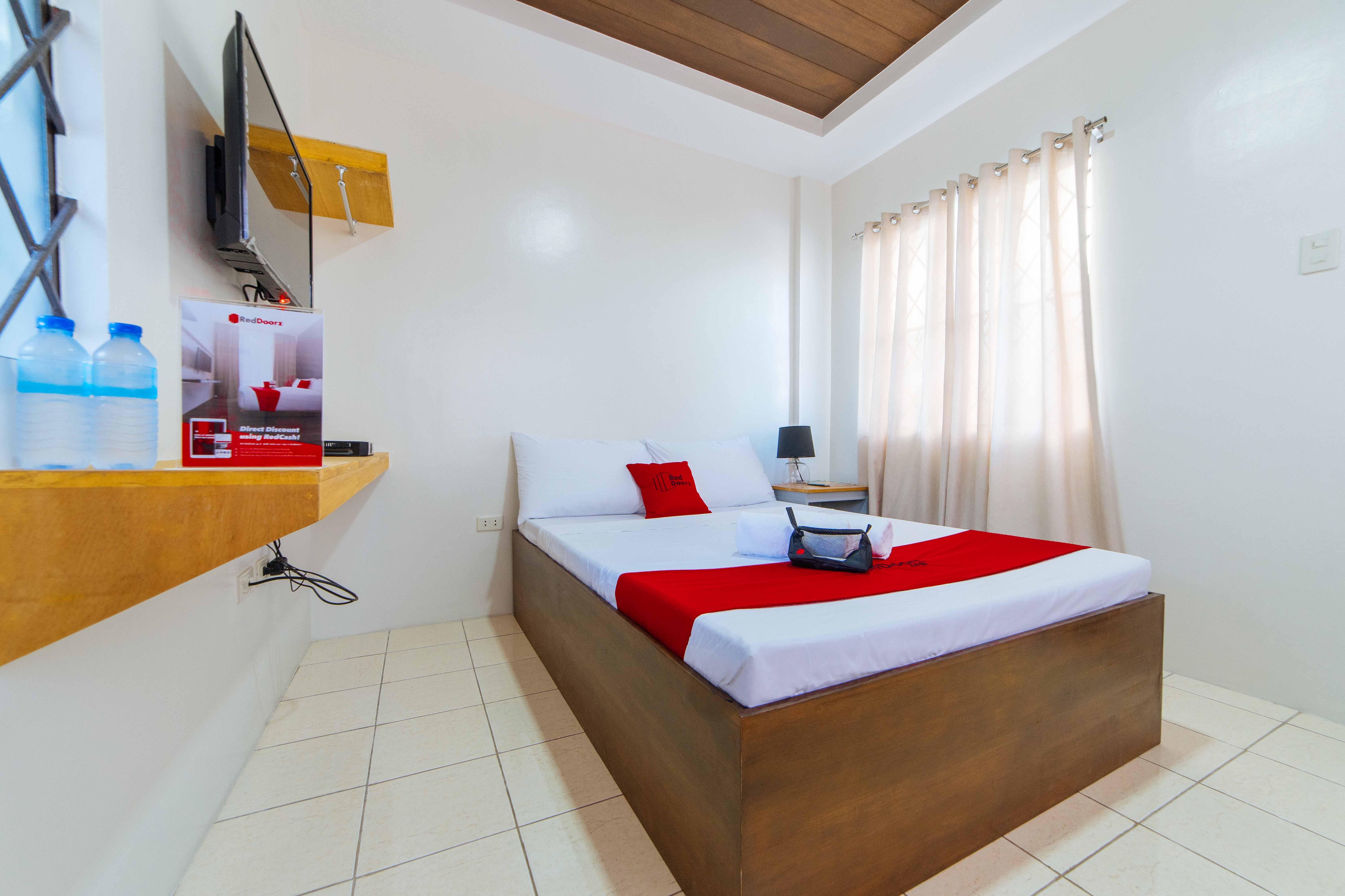 Reddoorz Plus @ Casa Lucia Sindalan San Fernando City Pampanga Екстериор снимка